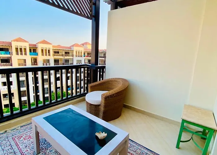 Apartment Floor With Sea & Pool View Gravity - Couples And Family Only *